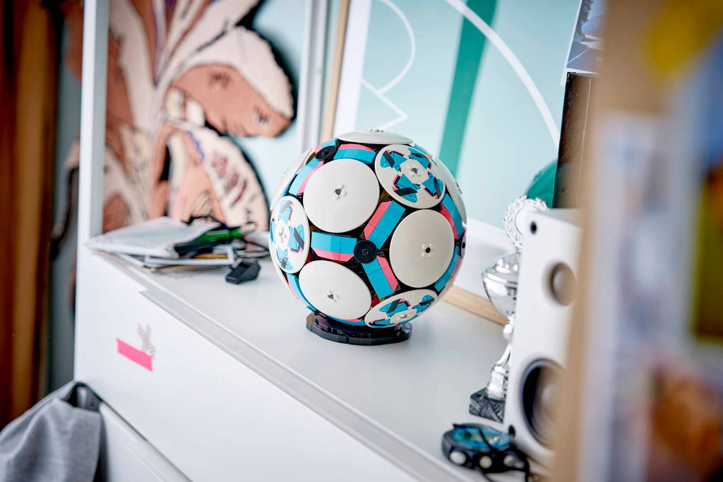 Lego Editions Soccer Ball 43019 with 1498pcs